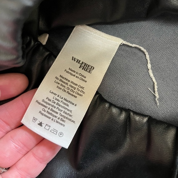 Aritzia Wilfred Free Daria Faux Leather Leggings Black XSmall - Picture 9 of 13